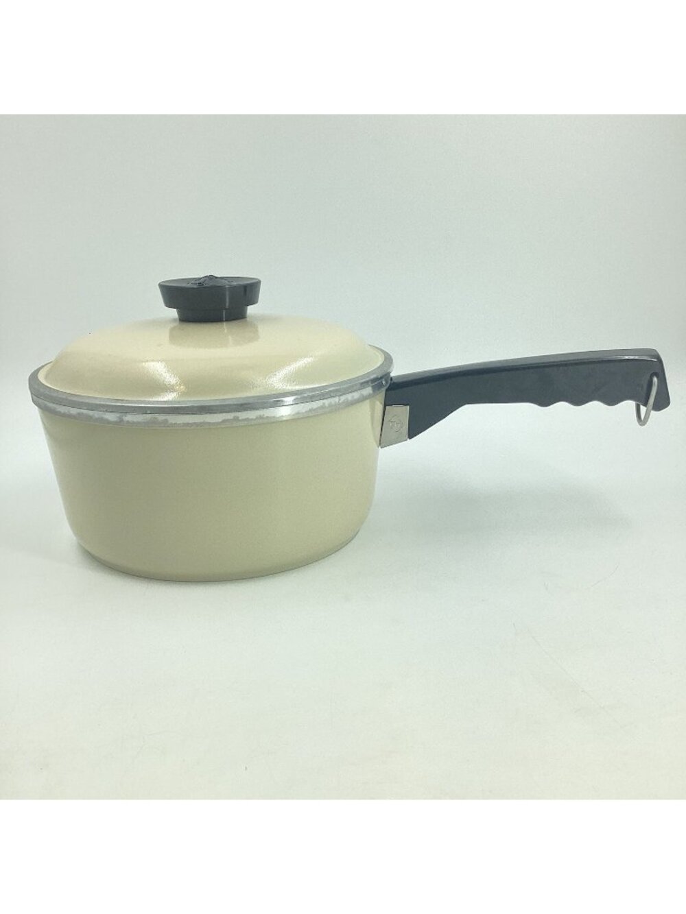 Vtg Club Aluminum Cookware Almond Yellow 2qt Sauce Pan Pot w/ Handle & Lid